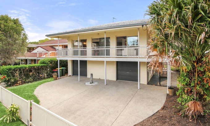 Golden Beach House | Esplanade 123, Golden Beach