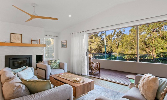 Golden Beach House | Esplanade 180, Golden Beach