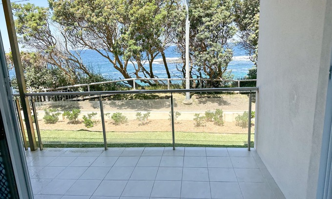 Sydney Apartment | Esplanade Bliss