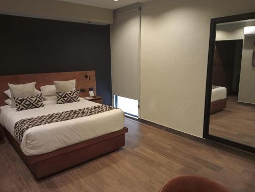San Luis Potosi Hotel | Esplendor by Wyndham San Luis Potosi