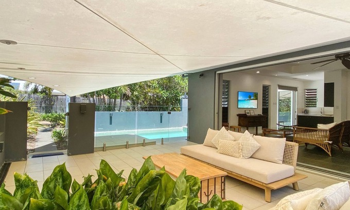 Horseshoe Bay House | Essence Beachfront Retreat
