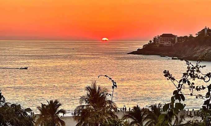 Los Tamarindos Hotel | EssentialPXM Arkitainer ResidentialLofts