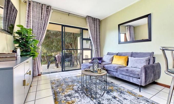 Greater Johannesburg Metropolitan Area Apartment | Estate Lifestyle+Inverter+Wi-Fi