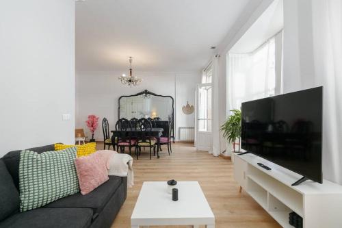 Maria Auxiliadora Apartment | Estilo, luz y elegancia en Vigo by CABANA Rentals