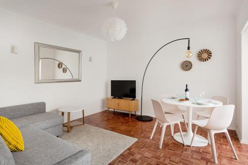 Estoril Apartment | Estoril Beach - Your Family Escape