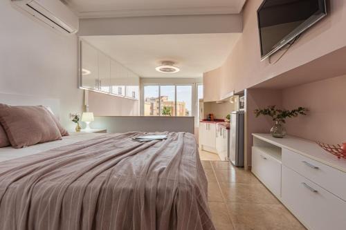 La Pineda Apartment | Estudio delante del mar la pineda
