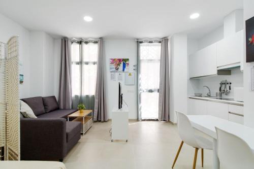 Perchel Sur Apartment | Estudio en málaga centro noblejas