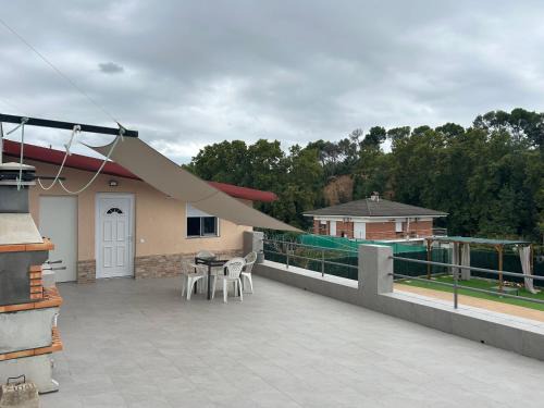 Santa Eulalia de Roncana House | Estudio Independiente a 30min de Barcelona
