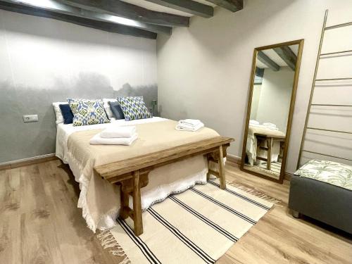 San Julian Apartment | Eva Recommends Plaza de San Marcos