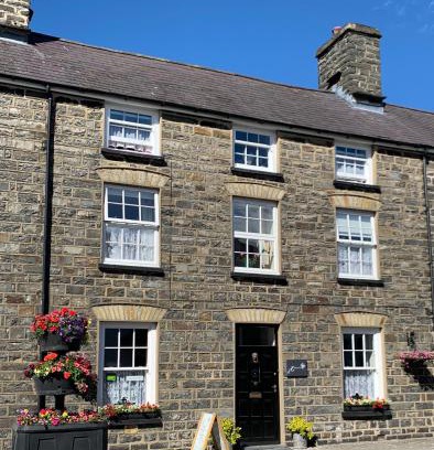 Lampeter Bed & Breakfast | Evangelisa