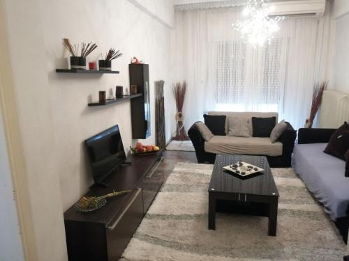 Trikala Apartment | Evangelle's Apartment