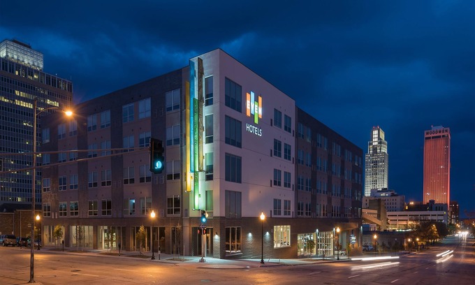 Downtown Omaha Hotel | EVEN Hotel Omaha Downtown - Old Market by IHG