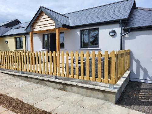 Kilgetty House | Evening Star Cottages