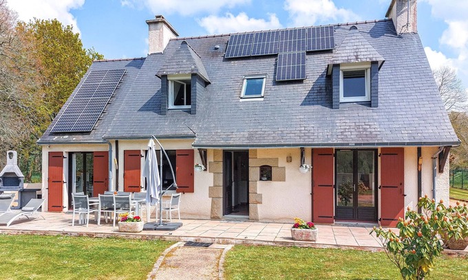 Riec-sur-Belon House | Ever tried a vacation in Brittany?