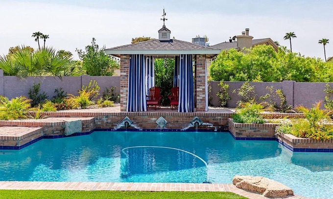 Paradise Valley Village House | Everett Street Retreat