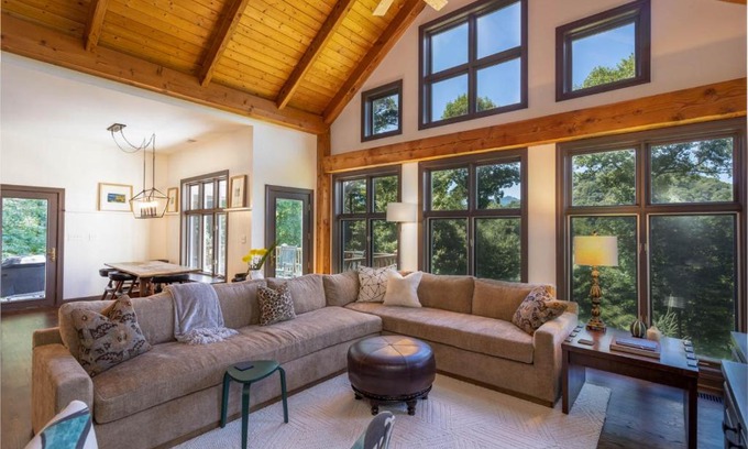 Blowing Rock House | Evergreen Cottage