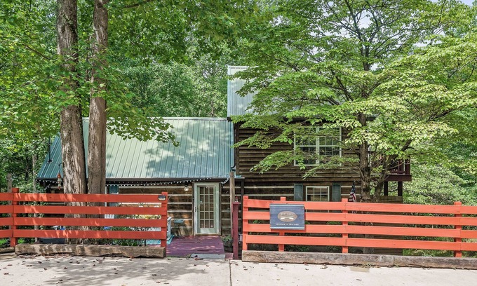 Smithville Cabin | Evergreen Escape At Center Hill Lake