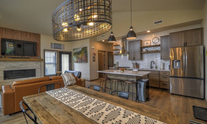 Red Lodge House | Evergreen Retreat Red Lodge