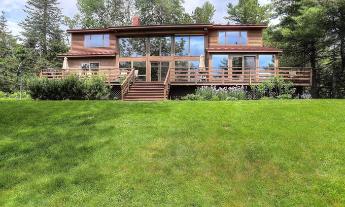 Rangeley House | Evergreen Shore | Spacious Family Retreat w/Flat Lawn & Stunning Lake Views