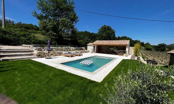 Sarrians House | EVERYTHING TO LIVE OUTSIDE WITHOUT A NEIGHBOR