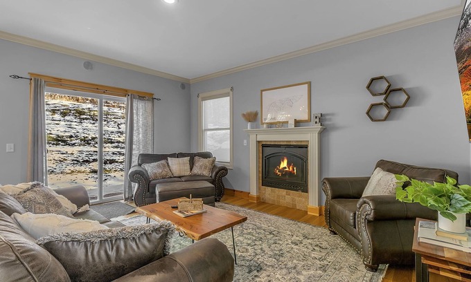 Ellicottville Ski Chalet | EVL Chalet 1/2 mile to Village