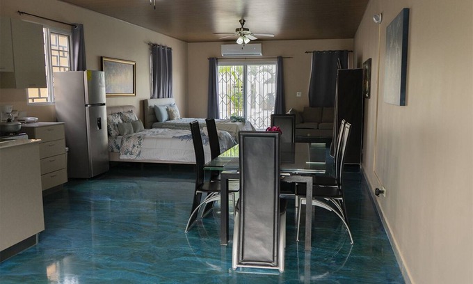 Playa Bonita Village House | Excellent beach apartment with excellent amenities