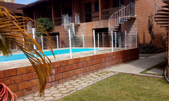 Ipiranga Ski Chalet | EXCELLENT CHALET IN MARTIM DE SÁ WITH POOL