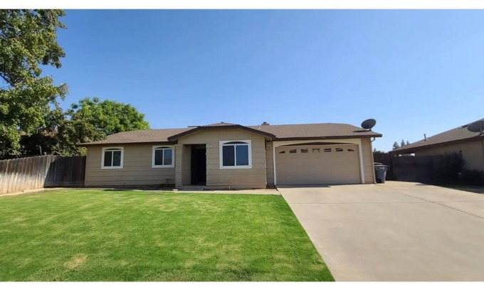 Fresno Condo | Excellent Home Near Shopping and Restaurants