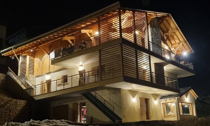 Hauteluce Ski Chalet | Exceptional 5-star chalet facing Mont Blanc - Jacuzzi & Sauna & Cinema
