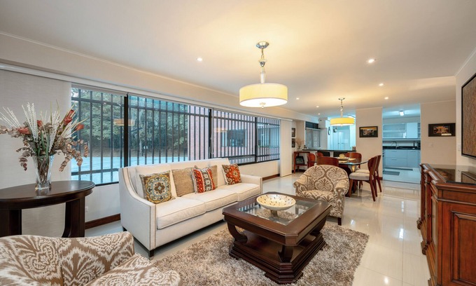 Las Lomas I Apartment | Exceptional, homey and large 3BR house close to Provenza