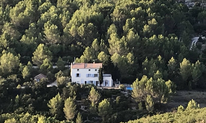 Aramon House | Exceptional Mas 26Om2 swimming pool on 1.3 ha in natural space10km from Avignon