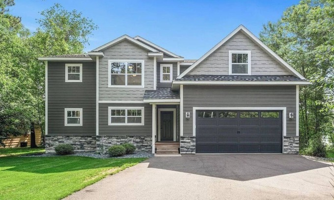 Breezy Point House | Exceptional property on Pelican Lake! Short walk to Breezy Resort, beaches, park