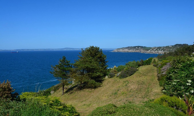 Poullan-sur-Mer Villa | EXCEPTIONAL SEA VIEW