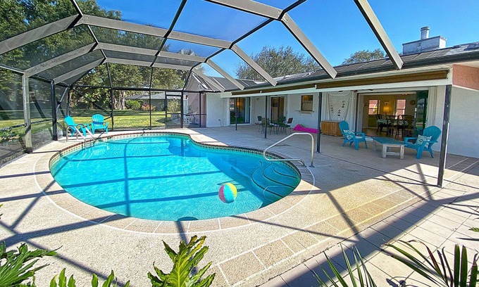 Vero Beach South House | 🏖️Exceptional! Spacious Oasis, Private Pool + Shade. Great separation of rooms!