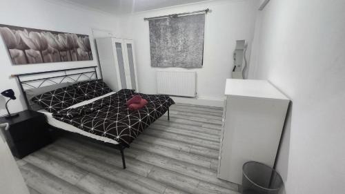 Battersea Apartment | Exclusive 2Bedroom Flat in Battersea