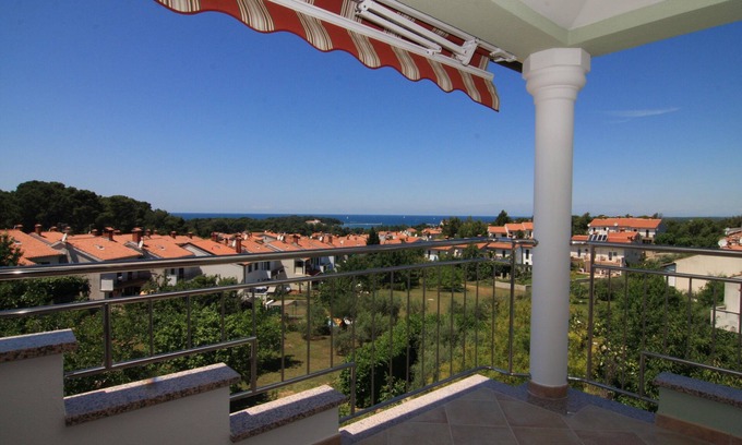 Brulo Apartment | Exclusive apartment Beethoven with a view of the Adriatic Sea and Porec in a prime location of Porec