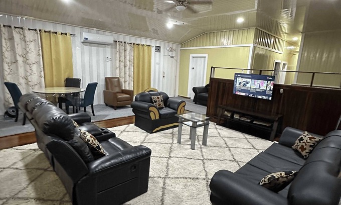 Georgetown Apartment | Exclusive Apartment in Triumph