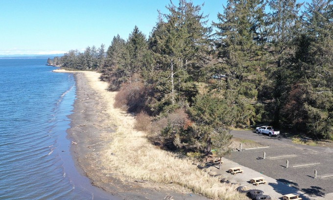 Aberdeen Apartment | Exclusive Bayside RV Sites