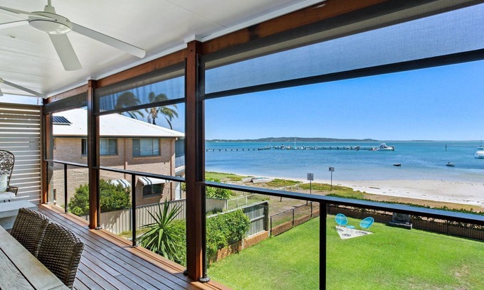 Soldiers Point House | Exclusive beachfront holiday house