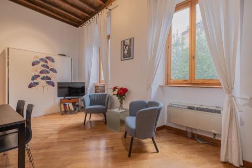 Rione VII Regola Apartment | Exclusive Campo dei Fiori Flat