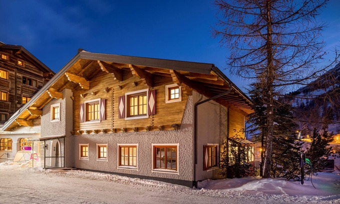 Obertauern Ski Chalet | Exclusive chalet with direct access to ski slopes (ski in /ski out)