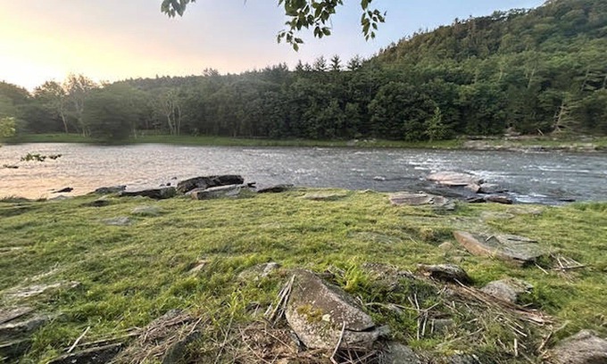 Lackawaxen House | Exclusive Delaware River Front Sanctuary near Masthope and the Poconos