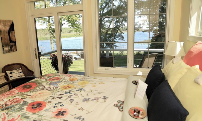 Fennville Bed & Breakfast | Exclusive Garden Suite with Water Views, includes Chef Dennis English Breakfast
