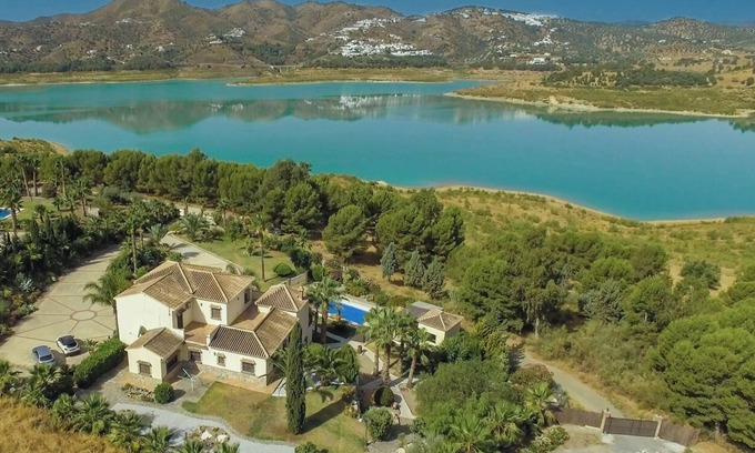 Vinuela House | Exclusive Lakeside Villa | Private Pool & Total Privacy