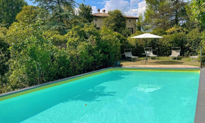 San Brizio Villa | Exclusive leisure pool - Italian biological Gardens - pool house - 12 guests