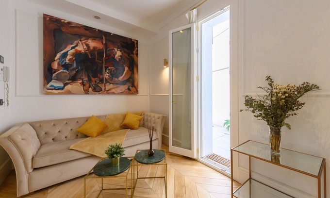 Goya Apartment | Exclusive Luxury Flat in the Barrio de Salamanca - Elegance and Comfort in the Heart of Madrid