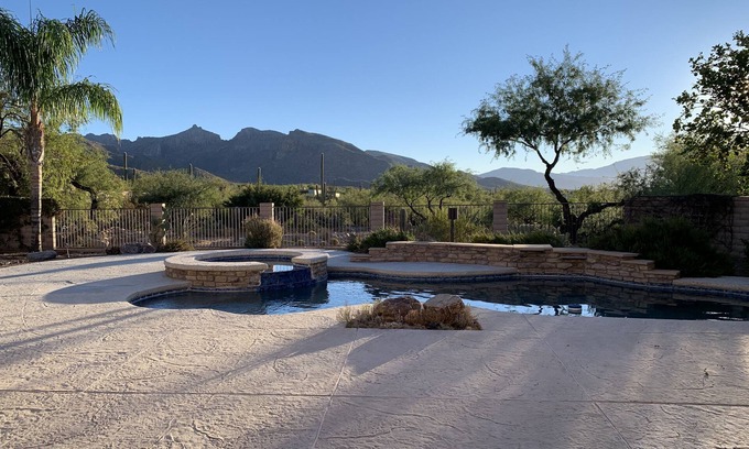Tucson House | Exclusive private home in the Catalina Foothills with spectacular views