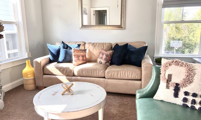 Charleston House | Exclusive, safe, quiet island living Charleston!
