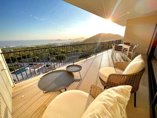 Cabo San Lucas Apartment | Exclusive Solaria Arch View Penthouse with Jacuzzi