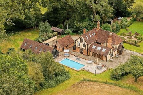 West Grinstead House | Exclusive Use - Walden Hall